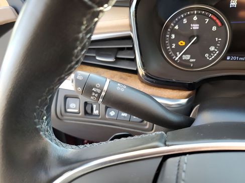 Used 2020 Cadillac XT5 Premium Luxury w/ Platinum Package image 32