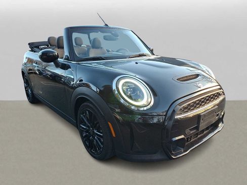 Used 2023 MINI Cooper S image 2