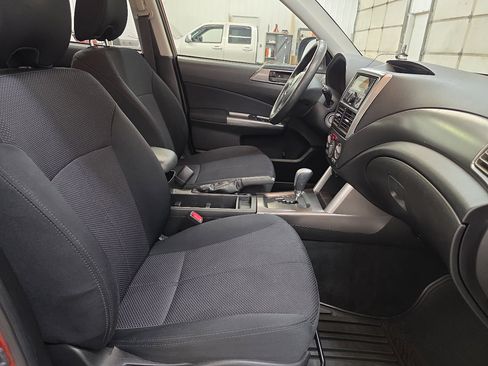 Used 2011 Subaru Forester 2.5X w/ Alloy Wheel Value Pkg image 42