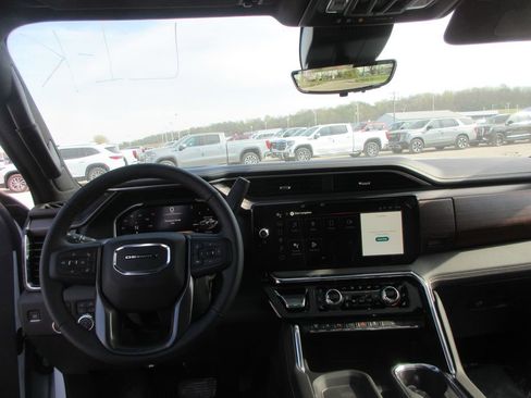 New 2026 GMC Sierra 3500 Denali Ultimate image 17