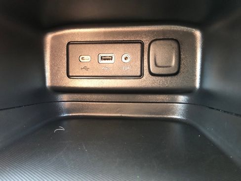 Used 2022 Chevrolet Equinox LT FWD image 29