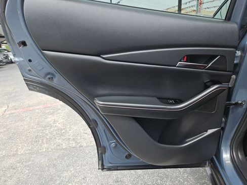 Used 2025 MAZDA CX-30 AWD 2.5 S w/ Preferred Package image 15