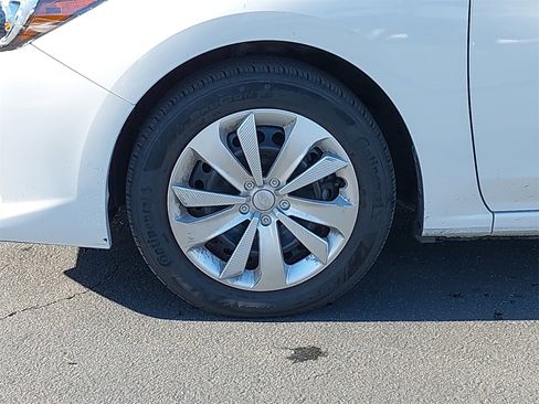 Used 2023 Subaru Impreza 2.0i image 10