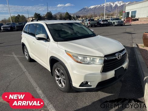 Used 2016 Toyota Highlander Plus image 6