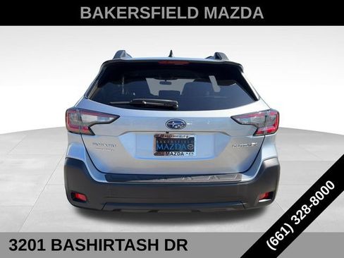 Used 2023 Subaru Outback Premium AWD/4WD image 4