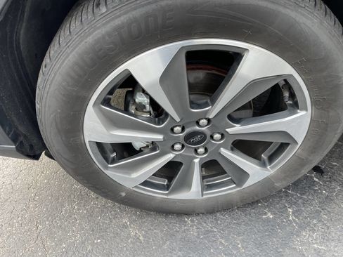 Used 2024 Ford Escape Platinum image 11