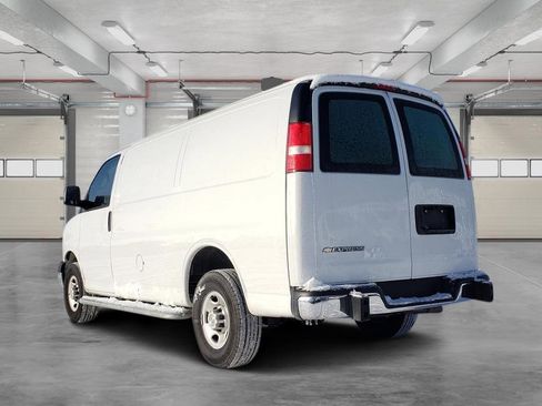 Used 2024 Chevrolet Express 2500 w/ Driver Convenience Package image 5