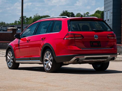 Used 2019 Volkswagen Golf Alltrack SE AWD/4WD image 5