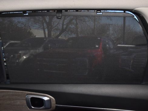 Used 2023 Kia Sorento SX Prestige image 20