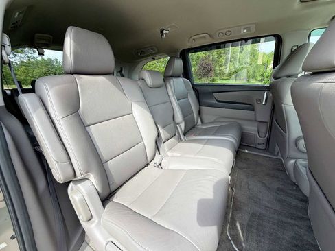 Used 2014 Honda Odyssey EX-L image 18