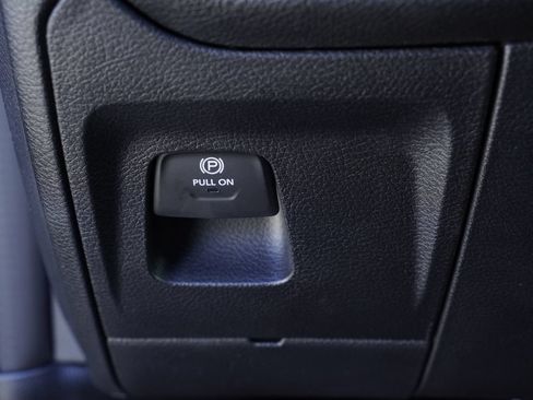 New 2026 RAM 1500 4x4 Crew Cab image 14