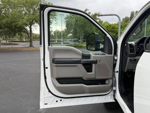 Used 2018 Ford F250 XL w/ Power Equipment Group RWD image 39