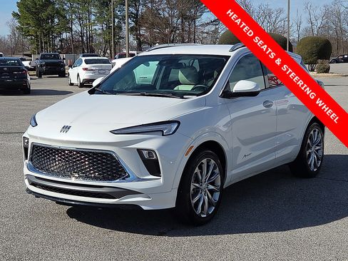 Used 2024 Buick Encore GX Avenir image 2