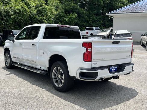Used 2022 Chevrolet Silverado 1500 High Country w/ Z71 Off-Road Package AWD/4WD image 5