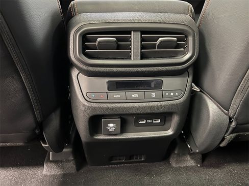 New 2025 Honda Pilot TrailSport image 19