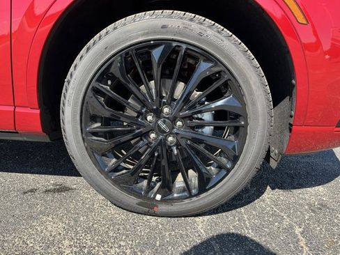 New 2025 Lincoln Corsair Reserve w/ Equipment Group 202A image 7