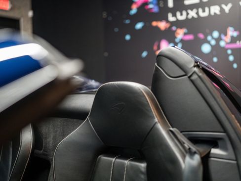 Used 2019 McLaren 570S Spider image 8