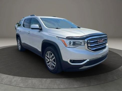 Used 2017 GMC Acadia SLE image 3