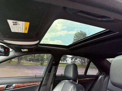 Used 2011 Mercedes-Benz C 300 4MATIC Sedan image 13
