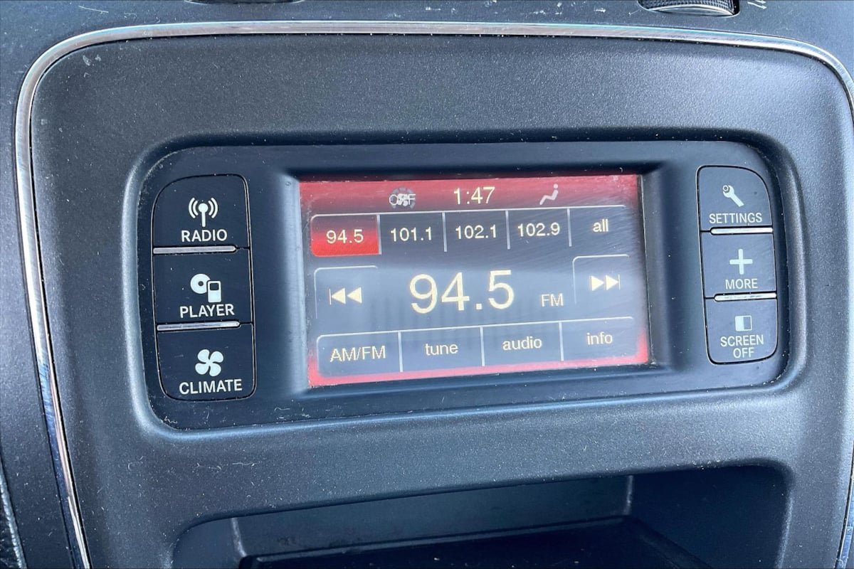Used 2017 Dodge Journey SXT FWD image 20
