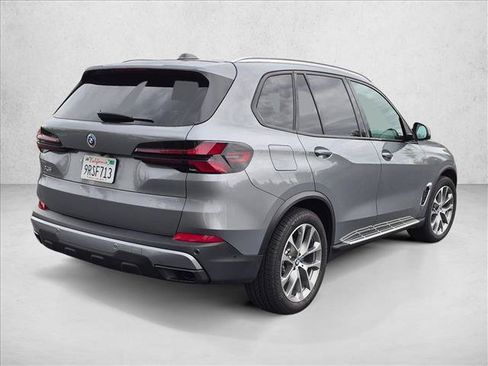 Used 2024 BMW X5 xDrive40i w/ Premium Package AWD/4WD image 5