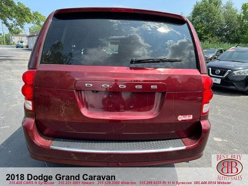 Used 2018 Dodge Grand Caravan SE w/ UConnect Hands-Free Group image 5