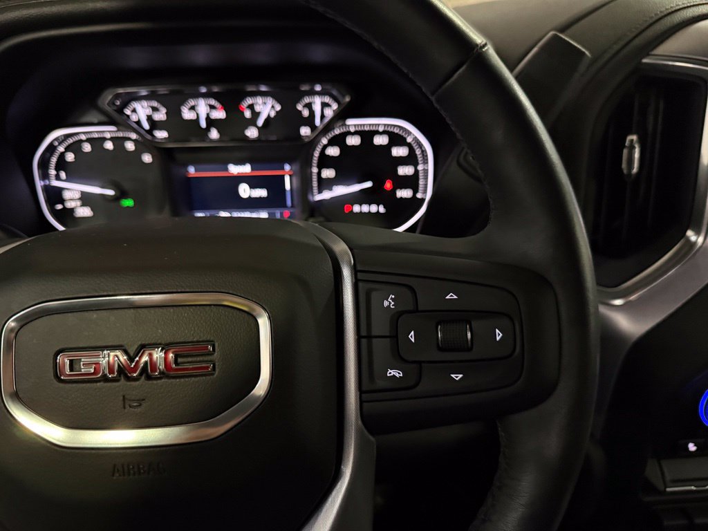 Used 2019 GMC Sierra 1500 SLT w/ SLT Premium Package AWD/4WD image 16