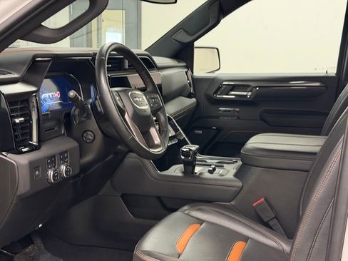Certified 2023 GMC Sierra 1500 AT4 w/ AT4 Preferred Package image 30