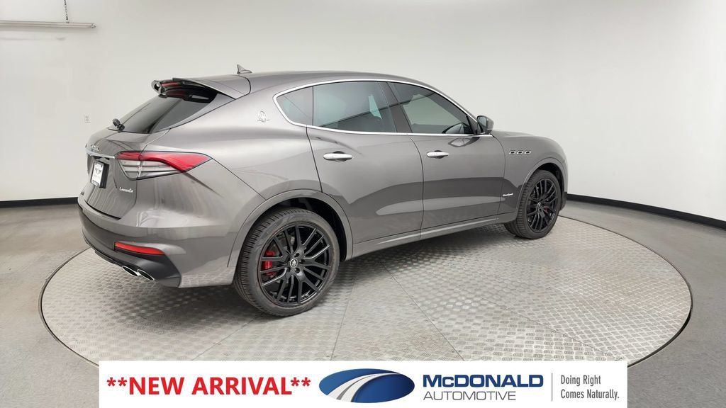 Used 2021 Maserati Levante S GranSport AWD/4WD image 2