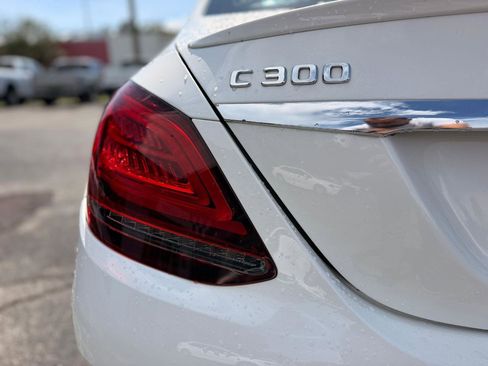 Used 2020 Mercedes-Benz C 300 Sedan w/ AMG Line image 28