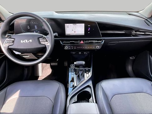 Used 2023 Kia Niro EX FWD image 28