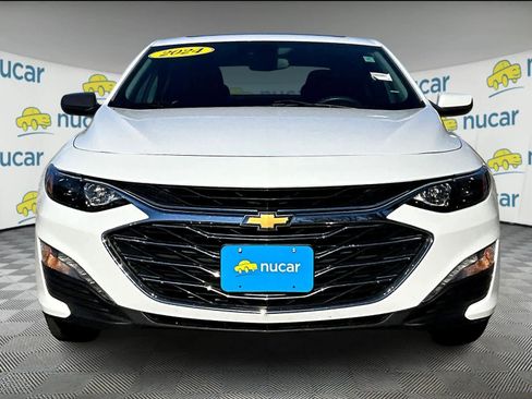 Used 2024 Chevrolet Malibu LT image 2