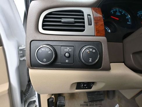 Used 2013 Chevrolet Silverado 2500 LTZ w/ LTZ Plus Package image 31