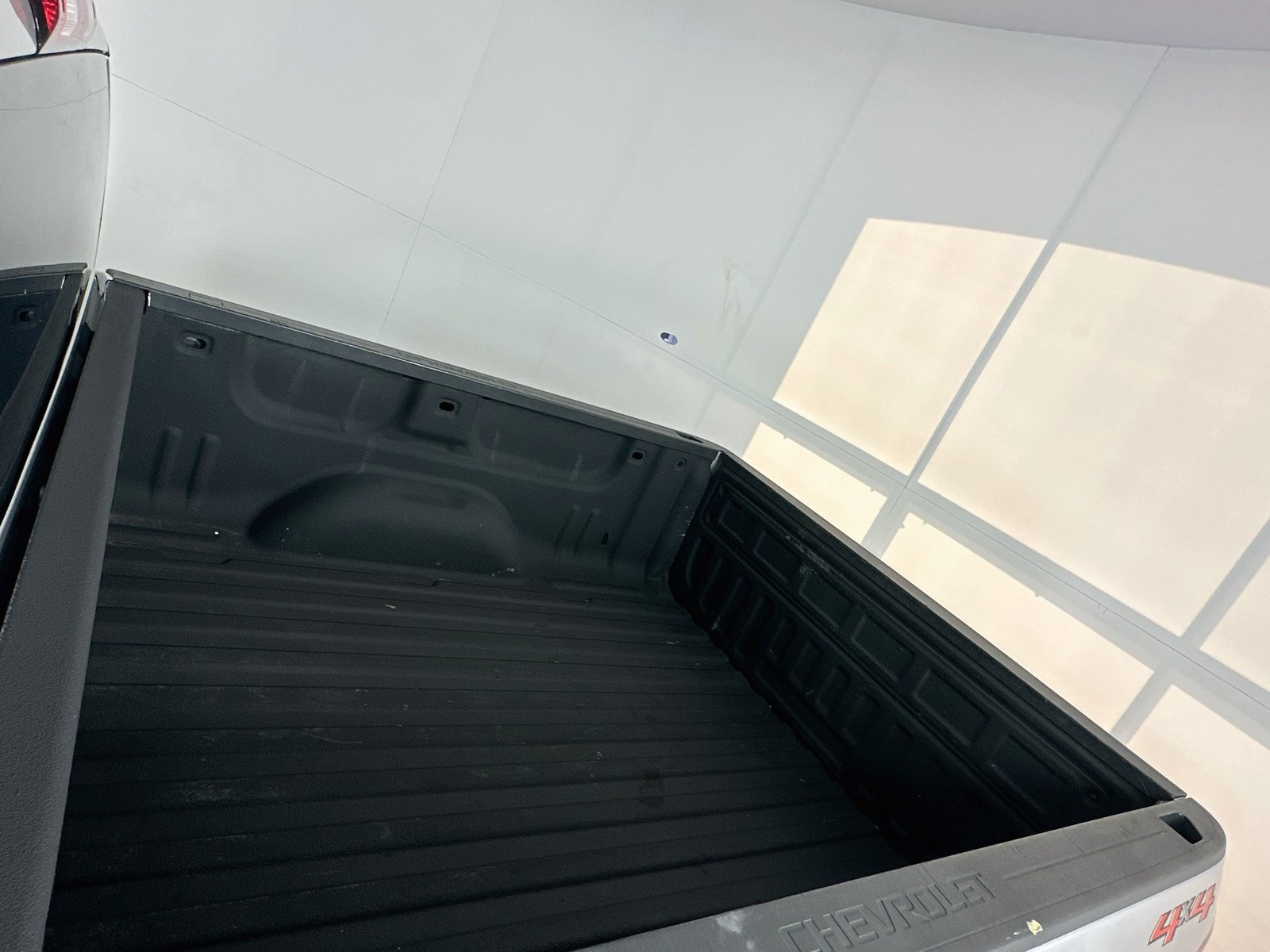 Used 2018 Chevrolet Silverado 1500 LT AWD/4WD image 24