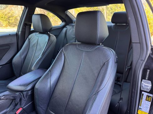 Used 2017 BMW M2 image 24