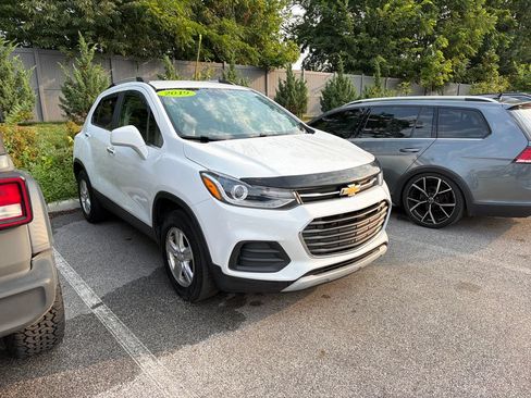 Used 2019 Chevrolet Trax LT w/ LT Convenience Package AWD/4WD image 4