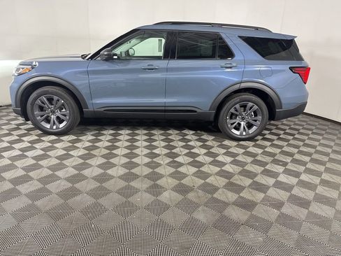 New 2026 Ford Explorer Active w/ Active Comfort Package AWD/4WD image 6