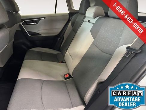 Used 2021 Toyota RAV4 XLE w/ Convenience Package image 22