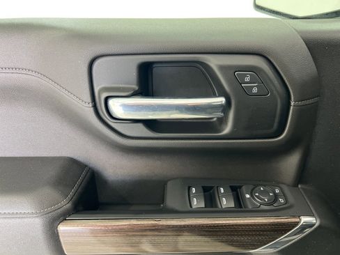 Used 2021 Chevrolet Silverado 1500 LT image 20