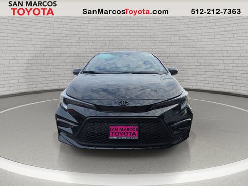 Used 2024 Toyota Corolla SE FWD image 2