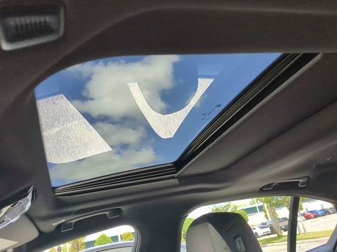 Used 2024 BMW 540i xDrive image 19