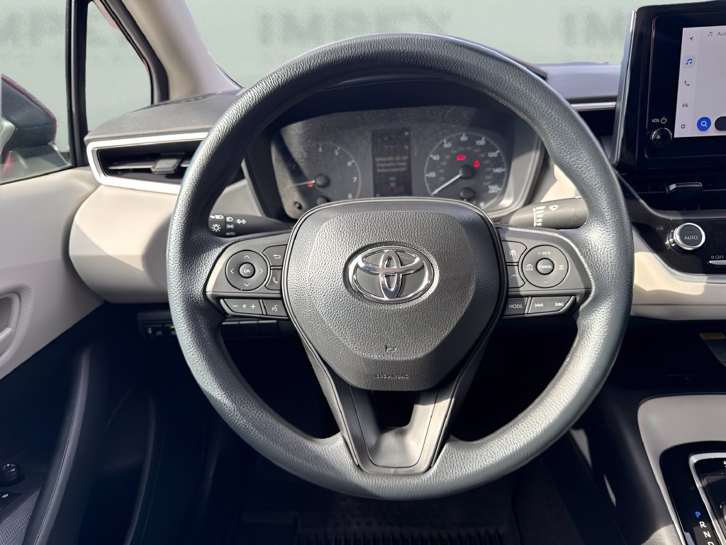 Used 2025 Toyota Corolla LE w/ LE Premium Package FWD image 13