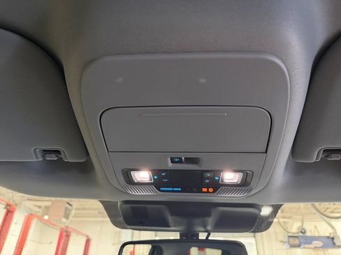 Used 2025 Ford F150 XLT w/ Equipment Group 302A MID AWD/4WD image 19