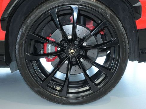 Used 2020 Lamborghini Urus AWD/4WD image 20