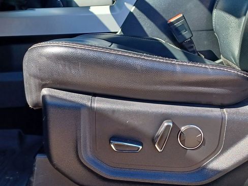 Used 2019 Ford F350 Lariat w/ Lariat Ultimate Package image 11