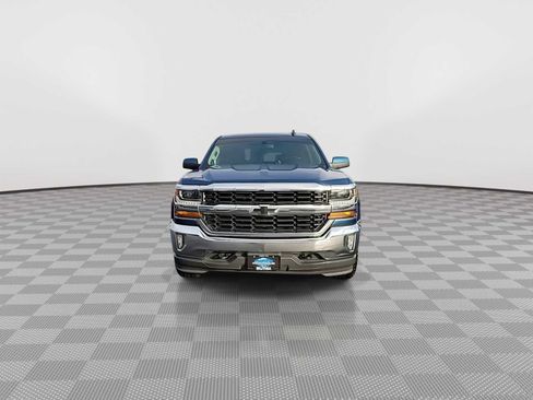 Used 2018 Chevrolet Silverado 1500 LT w/ All Star Edition image 3