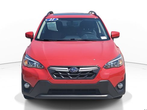 Used 2021 Subaru Crosstrek 2.0i Premium w/ Moonroof Package AWD/4WD image 2