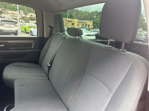 Used 2019 RAM 1500 Classic SLT AWD/4WD image 20