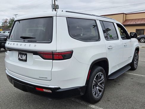 Used 2023 Jeep Wagoneer Series II image 13