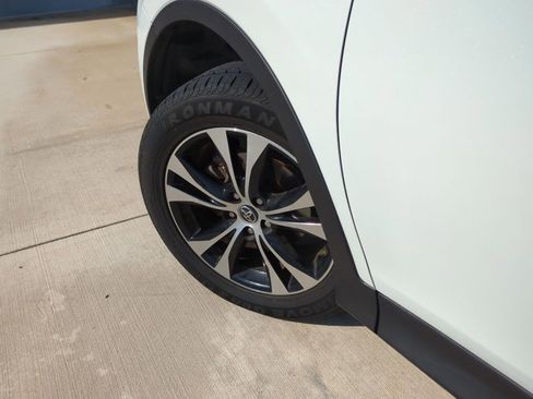 Used 2015 Toyota RAV4 Limited FWD image 8